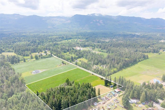 1 of 37 - 986 Pratt Rd, Hilliers, BC