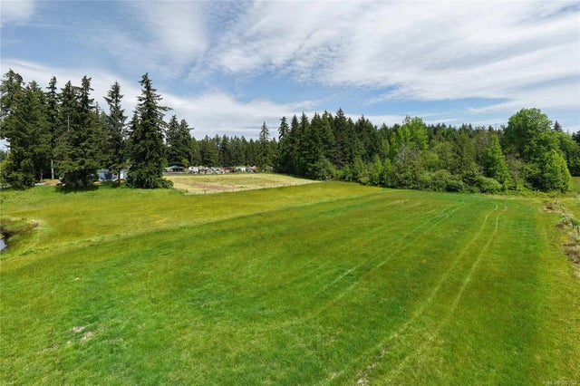 2 of 37 - 986 Pratt Rd, Hilliers, BC