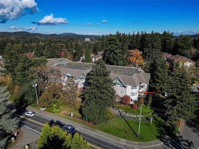 2 of 40 - 290 Island Hwy 207, View Royal, BC