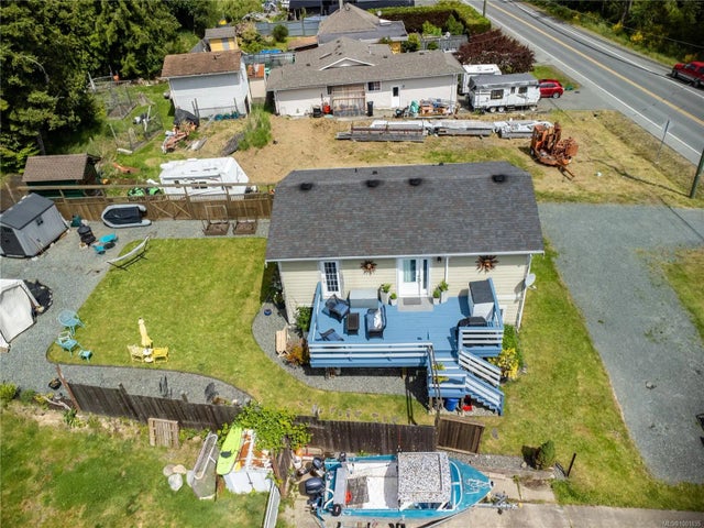 2 of 19 - 8182 Crofton Rd, Crofton, BC