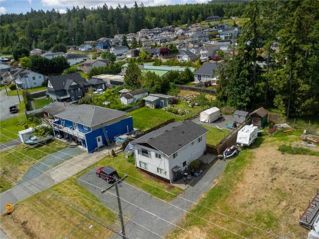 3 of 19 - 8182 Crofton Rd, Crofton, BC