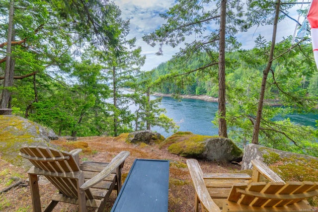 1 of 83 - 211 Halibut Hill Rd, Mudge Island, BC