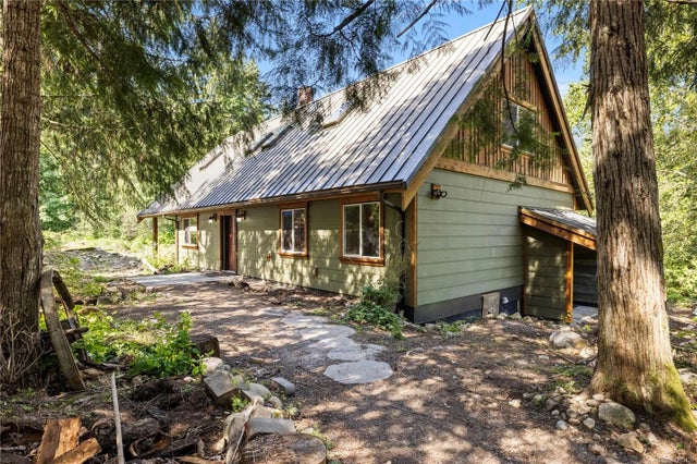 1 of 51 - 1550 Wells Pl, Errington, BC