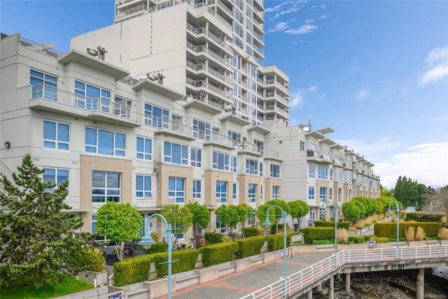1 of 62 - 38 Front St Th18, Nanaimo, BC