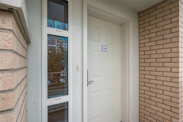 4 of 62 - 38 Front St Th18, Nanaimo, BC