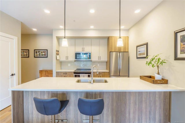 4 of 32 - 700 Yew Wood Rd 301, Tofino, BC