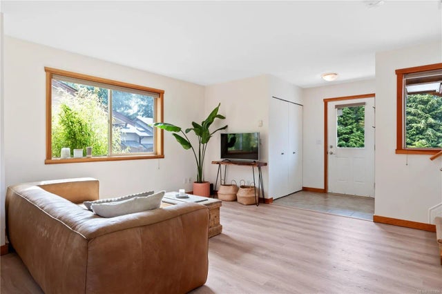 5 of 24 - 1626 Holly Cres 4, Ucluelet, BC