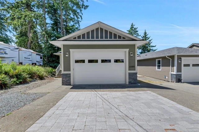 2 of 58 - 4500 Lanes Rd, Cowichan Bay, BC