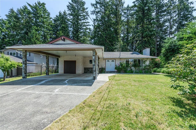 1 of 46 - 4639 Alder Glen Rd, Cowichan Bay, BC