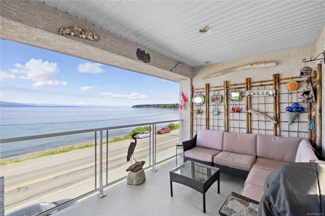 1 of 37 - 3156 Island Hwy W 202, Qualicum Beach, BC