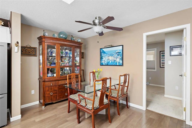 4 of 37 - 3156 Island Hwy W 202, Qualicum Beach, BC