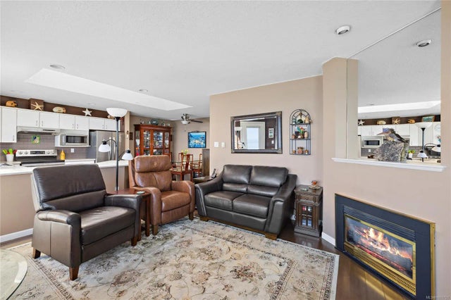 5 of 37 - 3156 Island Hwy W 202, Qualicum Beach, BC