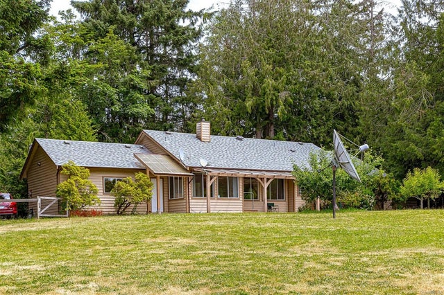 2 of 39 - 1424 Hutchinson Rd, Cobble Hill, BC