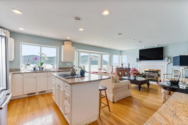 4 of 64 - 515 Marine View, Cobble Hill, BC