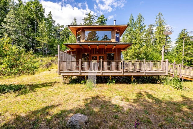 1 of 34 - 2350 Chickadee Rd, Denman Island, BC