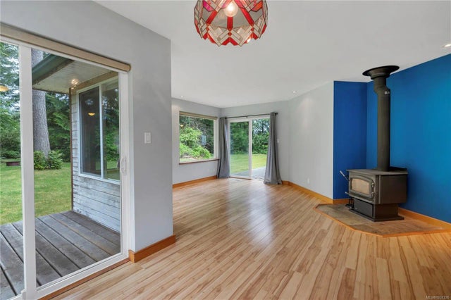 3 of 56 - 1531 Schooner Rd, Quadra Island, BC