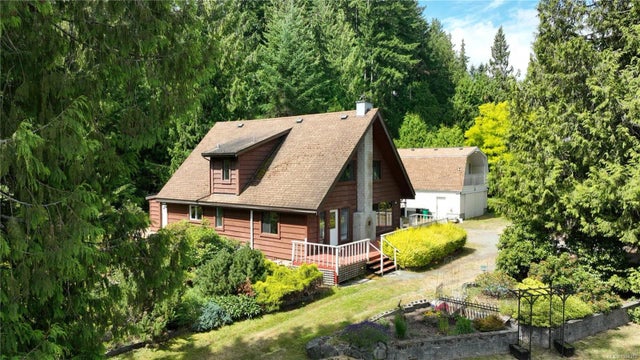 1 of 39 - 1146 Rolmar Cres, Cobble Hill, BC