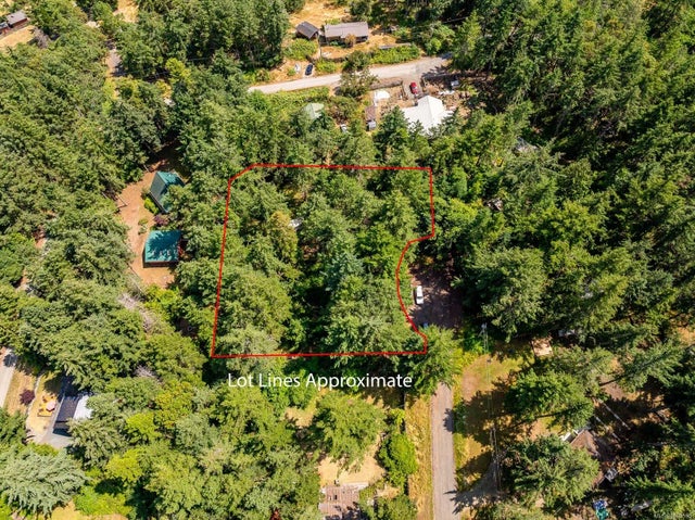 3 of 23 - 5445 Campbell Rd, Hornby Island, BC