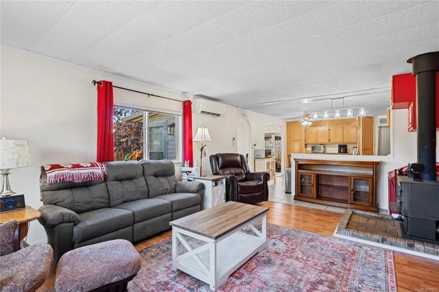 3 of 32 - 1700 Alberni Hwy 20, Coombs, BC