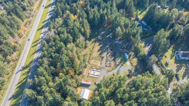 3 of 22 - 397 Evergreen Way, Coombs, BC