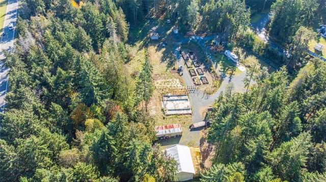 4 of 22 - 397 Evergreen Way, Coombs, BC