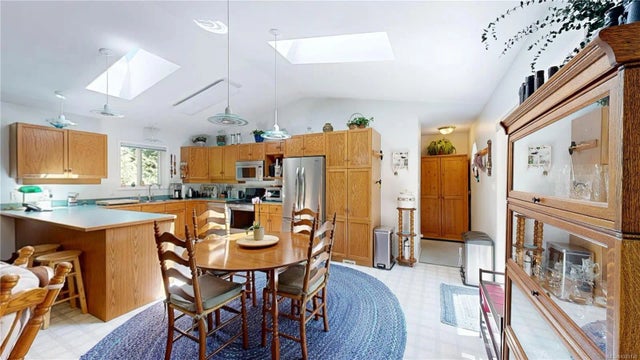 4 of 39 - 321 Kirby Rd, Gabriola Island, BC