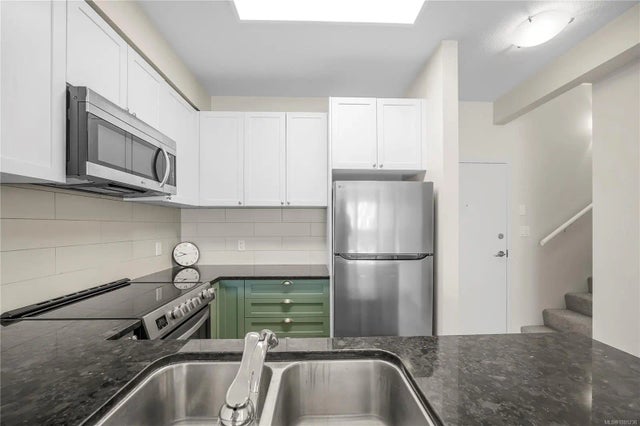 4 of 23 - 99 Chapel St 405, Nanaimo, BC