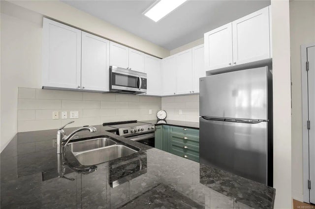 5 of 23 - 99 Chapel St 405, Nanaimo, BC