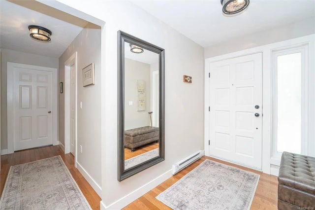 5 of 47 - 1725 Barrett Dr, North Saanich, BC