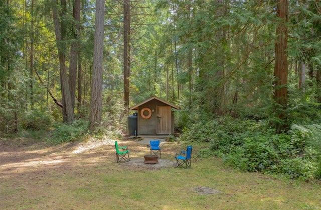 2 of 16 - 65 Decourcy Dr, Gabriola Island, BC