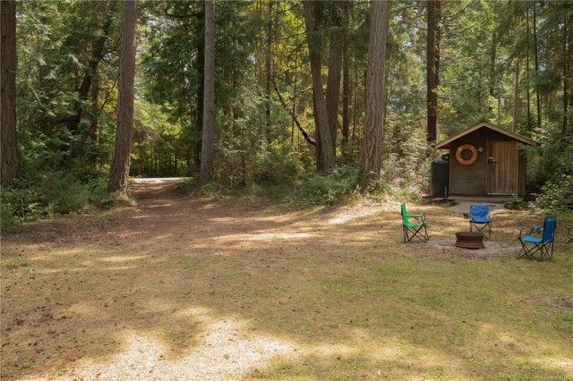 4 of 16 - 65 Decourcy Dr, Gabriola Island, BC