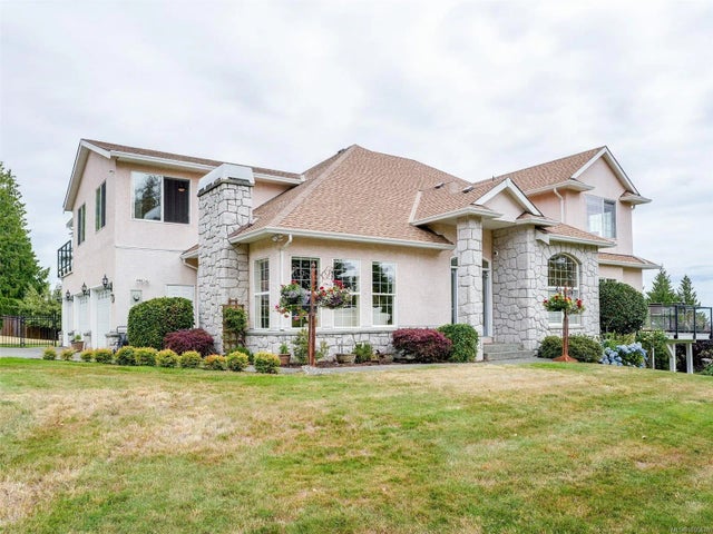 1 of 40 - 1760 Mayneview Terr, North Saanich, BC