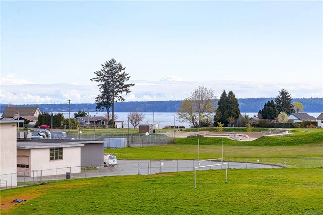 1 of 51 - 9916 Daniel St 104, Chemainus, BC