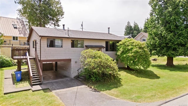 1 of 20 - 222 Marine Dr, Ucluelet, BC