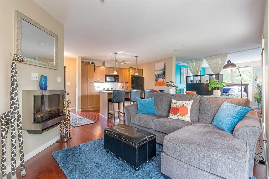 555 Franklyn St 320, Nanaimo