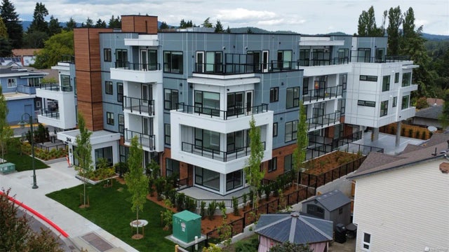 4 of 10 - 244 Island Hwy, View Royal, BC