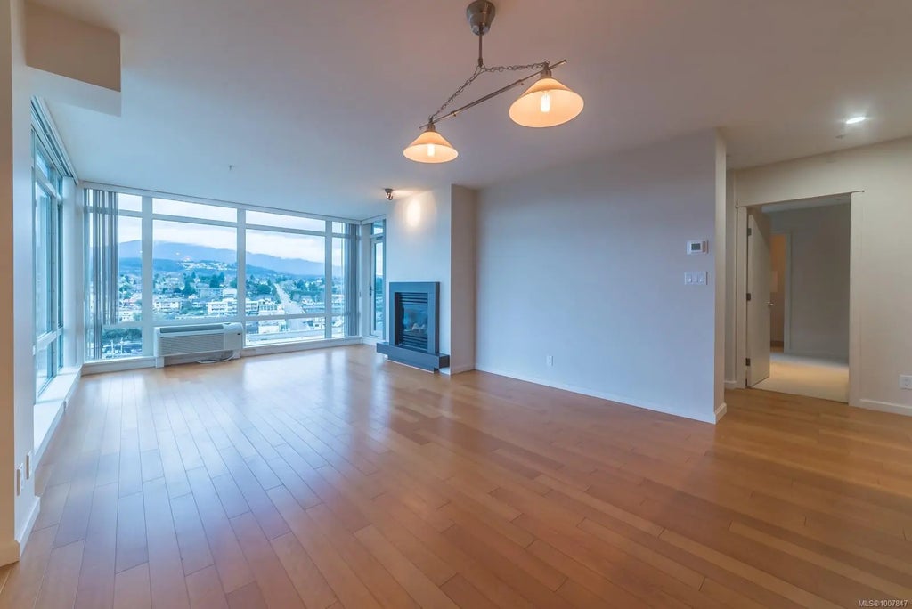 38 Front St 903, Nanaimo