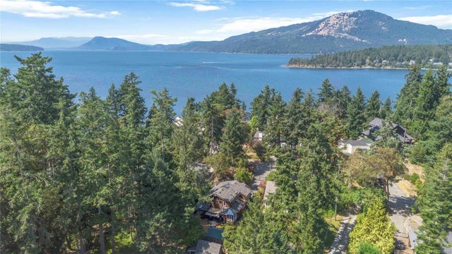 3 of 62 - 10937 Madrona Dr, North Saanich, BC