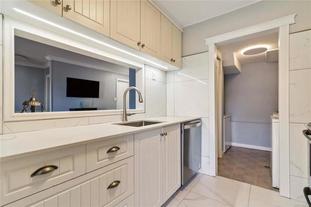 4 of 48 - 840 Craigflower Rd 36, Esquimalt, BC
