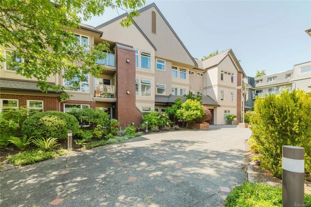 2 of 40 - 835 Selkirk Ave 204, Esquimalt, BC