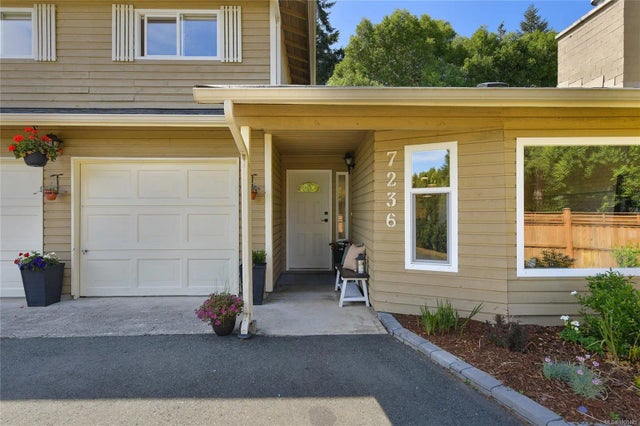 3 of 42 - 7236 Seamount Close, Central Saanich, BC