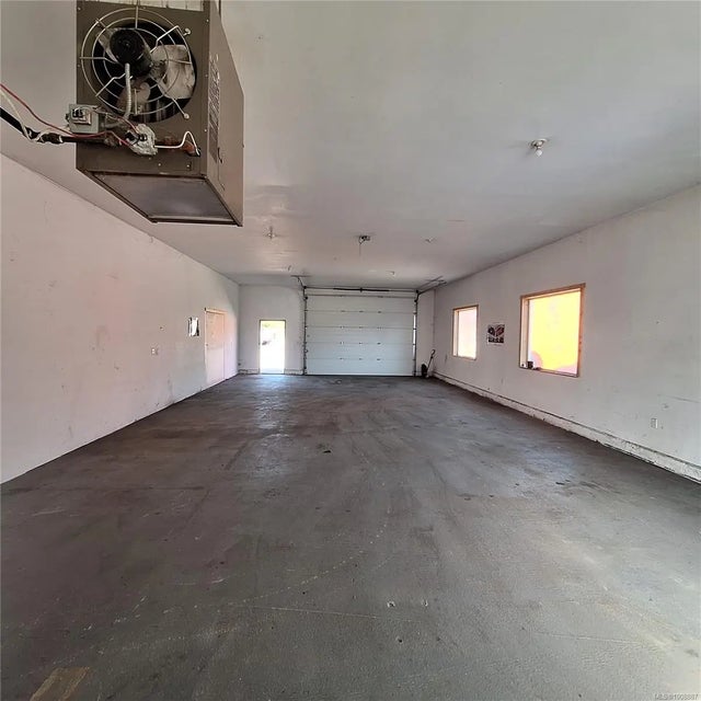 4 of 5 - 1824 Alberni Hwy G, Coombs, BC