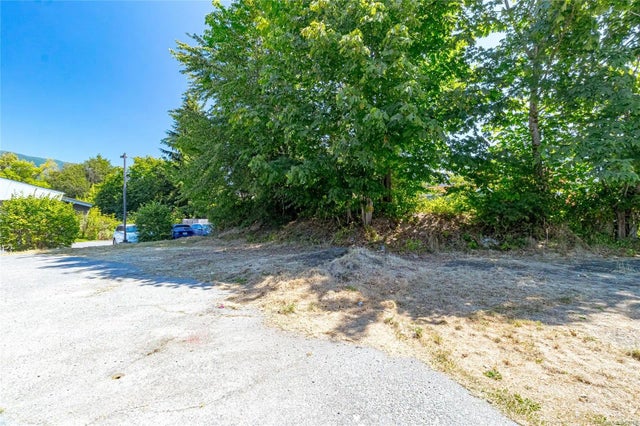 3 of 12 - Lot 1 & 2 South Shore Rd, Lake Cowichan, BC