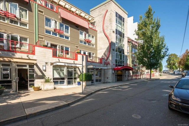 3 of 35 - 99 Chapel St 205, Nanaimo, BC