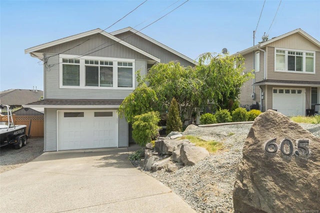 1 of 69 - 605 Craig Rd, Ladysmith, BC