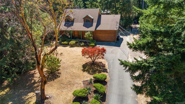 2 of 39 - 8015 Northwind Dr, Lantzville, BC