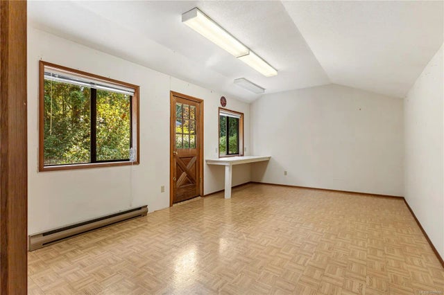 5 of 39 - 8015 Northwind Dr, Lantzville, BC