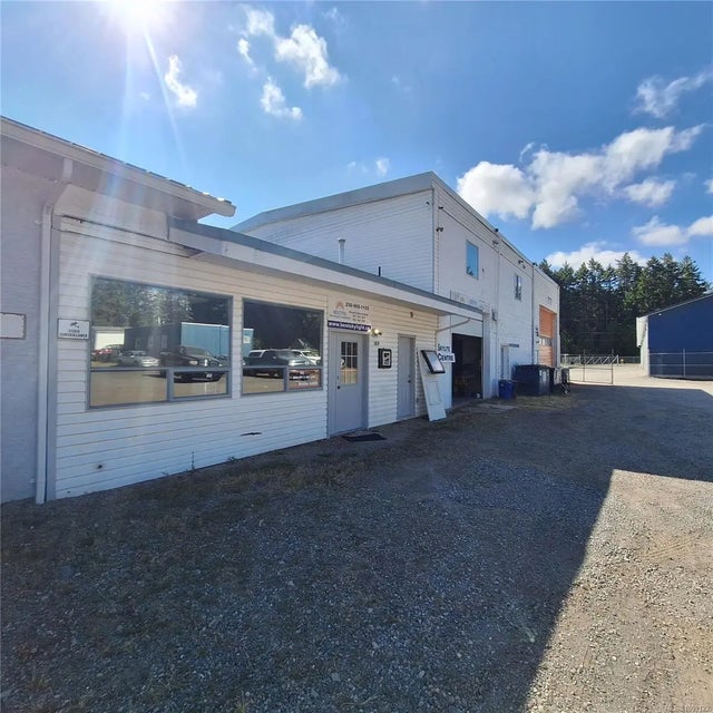 1 of 15 - 1824 Alberni Hwy A & B, Coombs, BC