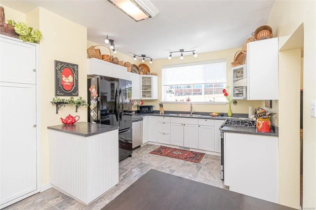 3 of 42 - 332 Gatacre St, Ladysmith, BC
