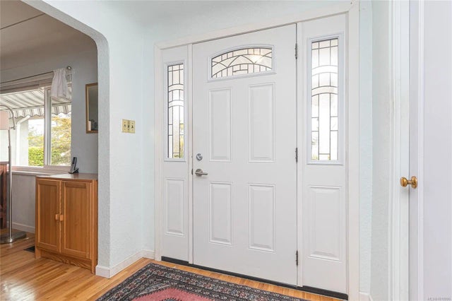 5 of 53 - 2183 Epworth St, Oak Bay, BC